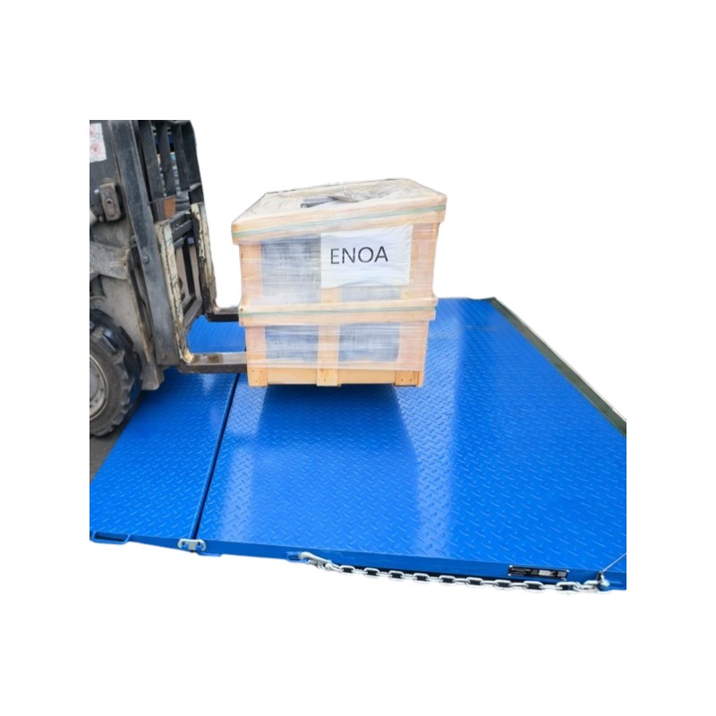 rampe de chargement pliable pour conteneur maritime 6,5t rampe de chargement pliable pour conteneur maritime 6,5t